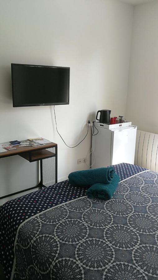 Le Cheminblanc Suite Parentale Saint-Sornin  Exterior foto